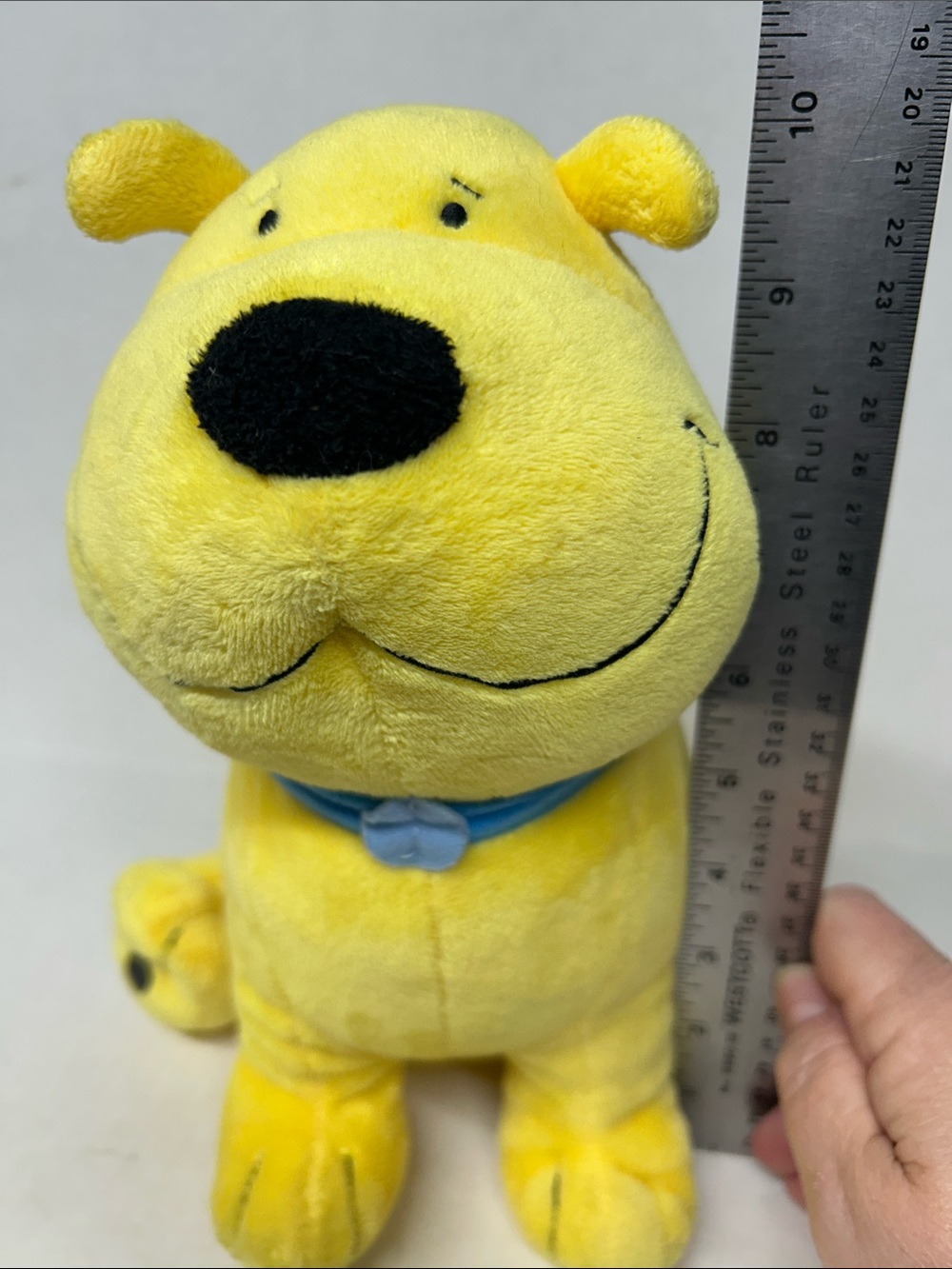 Kohl's Cares Clifford the Big Red Dog T-Bone Plush 10" Yellow Stuffed Toy - Picture 8 of 8